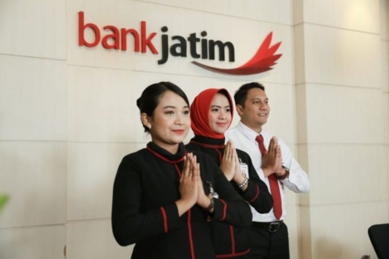 bank-jatim-resmi-jadi-pemegang-saham-pengendali-bank-lampung