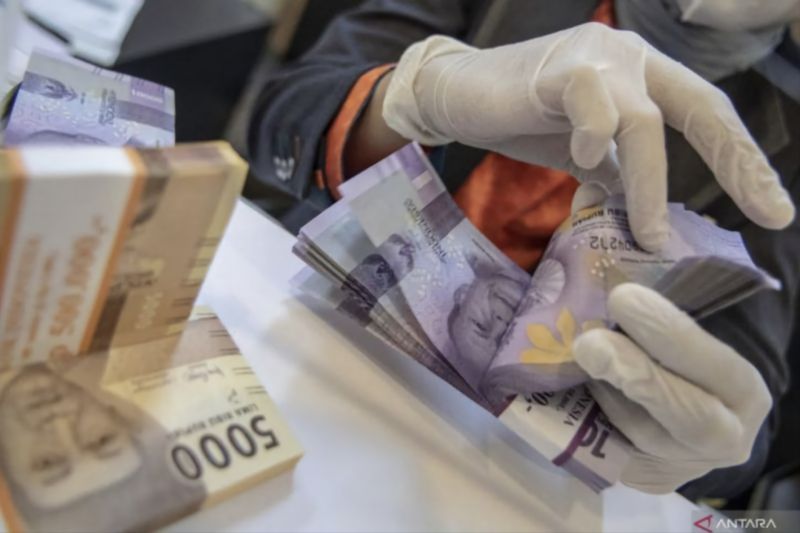 Rupiah pada Jumat pagi melemah jadi Rp16.297 per dolar AS 