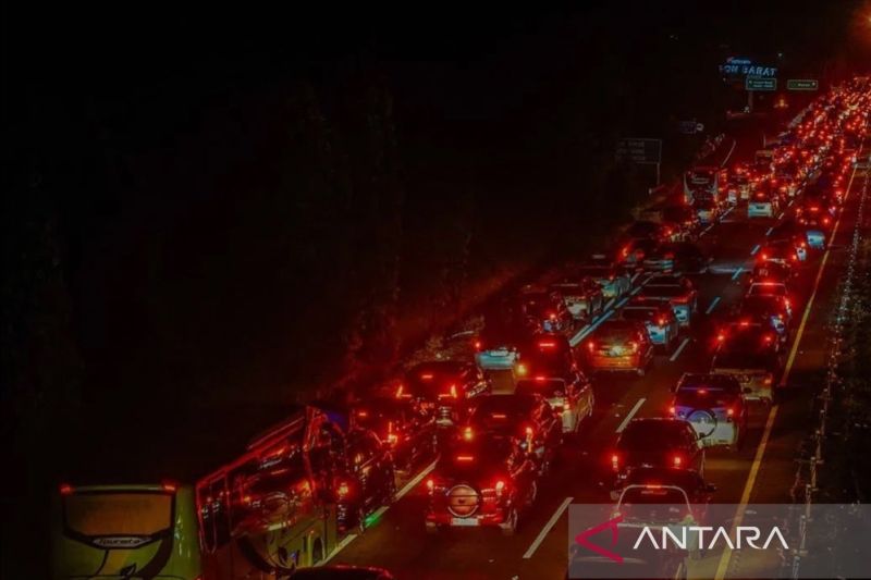 2,5 juta kendaraan lewat Tangerang-Merak hingga puncak mudik