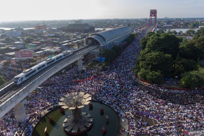 Shalat Idul Fitri di Palembang