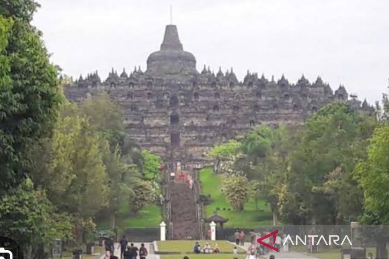Operasional Candi Borobudur menambah satu jam selama Lebaran