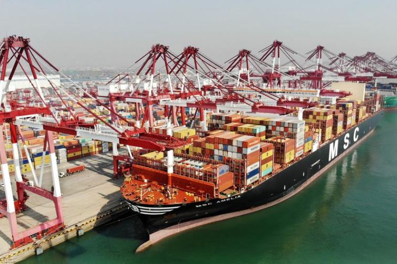 Cetak rekor, perdagangan luar negeri China naik 5 persen pada Q1 2024