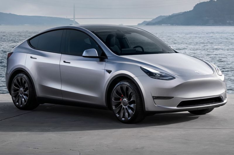 Tesla luncurkan Model Y dengan penggerak roda belakang di Eropa