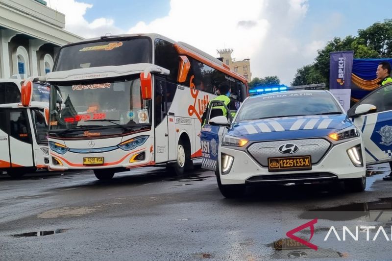 BPKH berangkatkan 370 pemudik asal Jatim Balik Kerja ke Jabodetabek