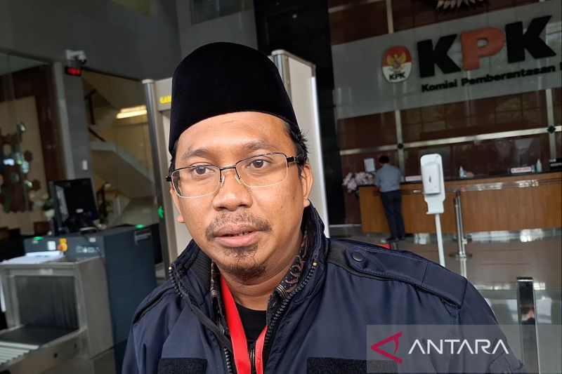 KPK tetapkan Bupati Sidoarjo Ahmad Muhdlor tersangka korupsi
