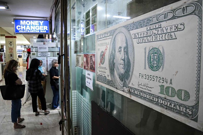 rupiah-melemah-seiring-serangkaian-rilis-data-ekonomi-as-membaik
