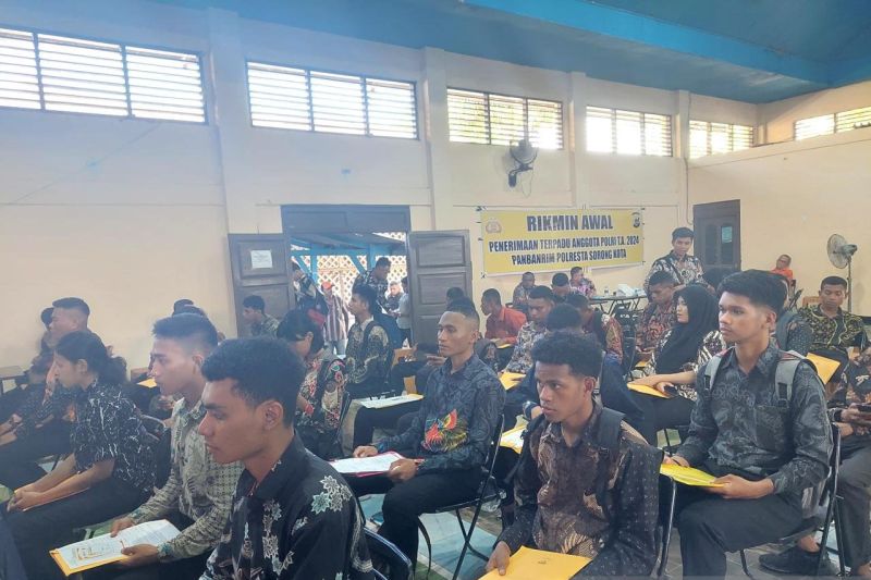 Sebanyak 1.121 orang mendaftar calon anggota Polri di Sorong