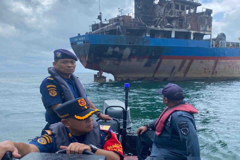 Kemenhub: Kebakaran kapal di Perairan Tanjung Berakit sudah diatasi