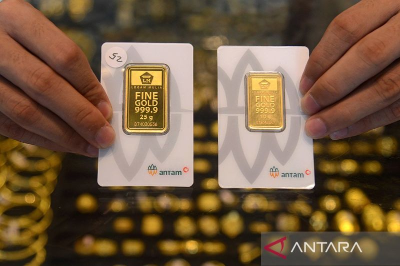 Harga emas Antam merosot jadi Rp1,310 juta per gram