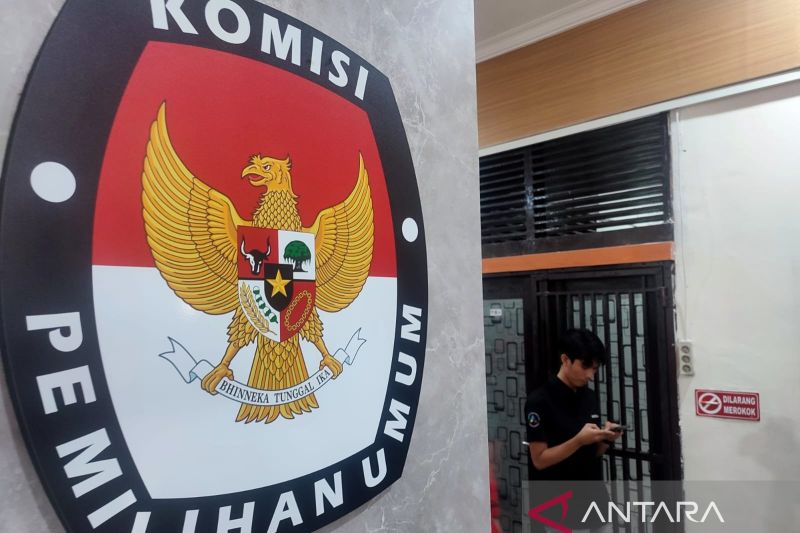 KPU Makassar lansir syarat Pilkada calon perseorangan 67.402 e-KTP