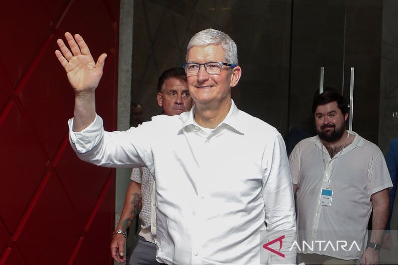 CEO Tim Cook bakal awasi langsung tim desain Apple 
