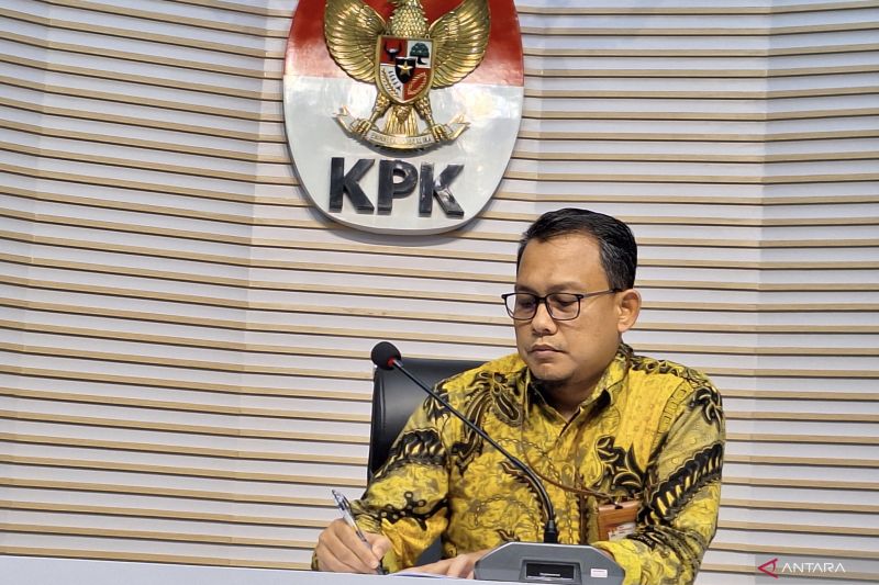 KPK jadwalkan ulang pemeriksaan Bupati Sidoarjo ke pekan depan