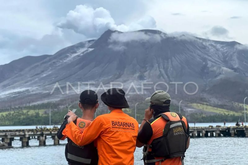 Foto - Kondisi Gunung Ruang saat ini