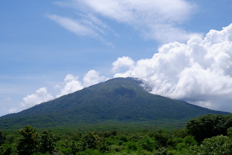 Badan Geologi: Aktivitas Gunung Ile Lewotolok masih tinggi