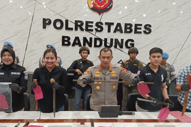 Polisi tetapkan satu tersangka usai bentrokan antarormas di Bandung