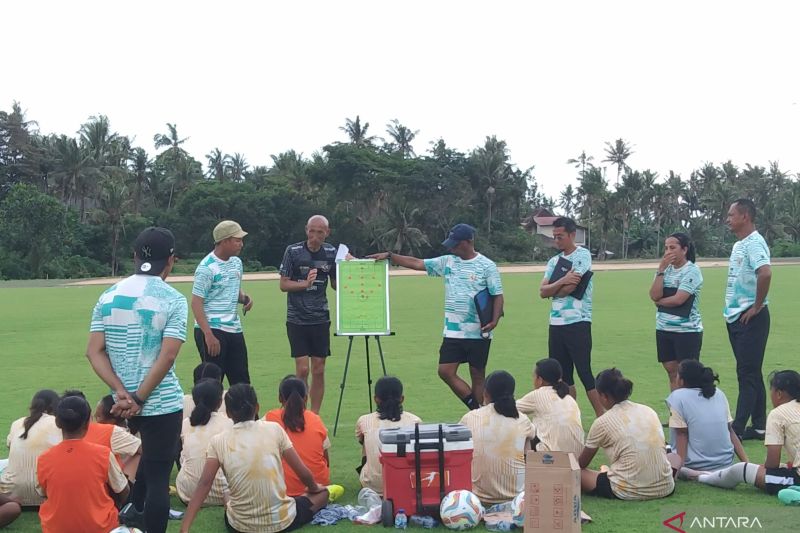 Pelatih evaluasi taktikal pemain Timnas Putri U-17