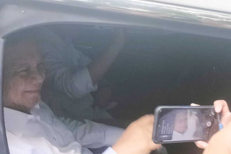 Prabowo dan Gibran berangkat dari kartanegara ke gedung KPU
