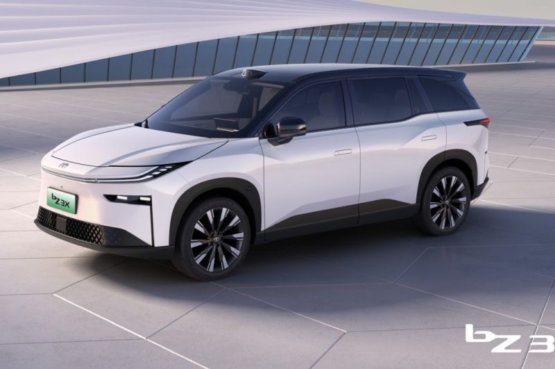 toyota-luncurkan-suv-listrik-bz3x-versi-setir-kanan-di-hong-kong