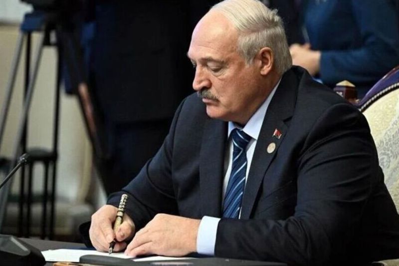 Belarus desak Ukraina lakukan pembicaraan damai dengan Rusia