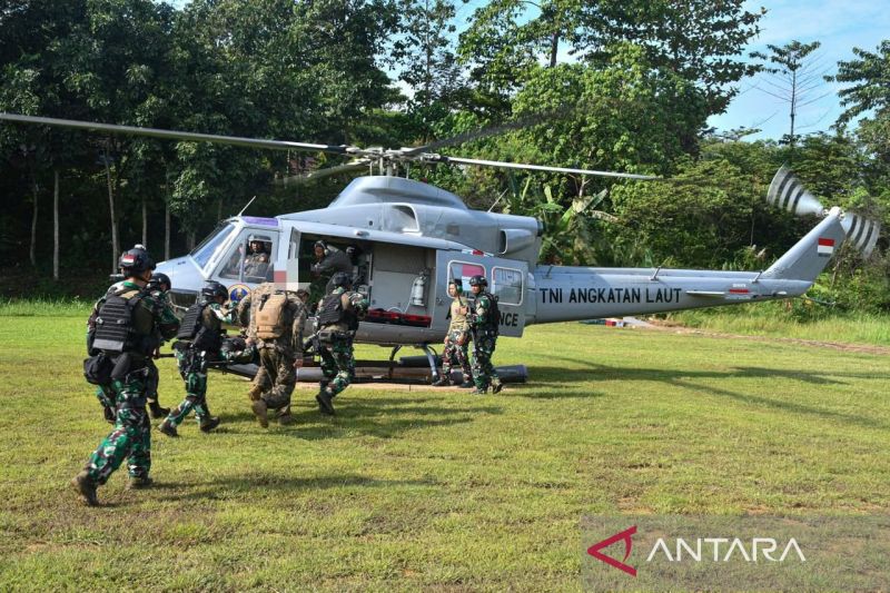 TNI AL dan Marinir AS latihan evakuasi medis udara di Sukabumi