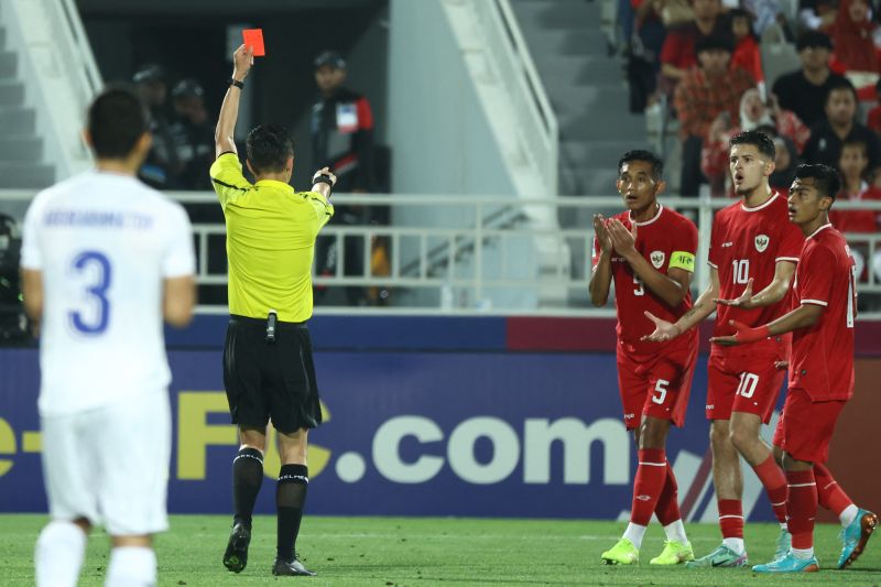 Pengamat nilai wasit AFC kembali rugikan timnas Indonesia U-23