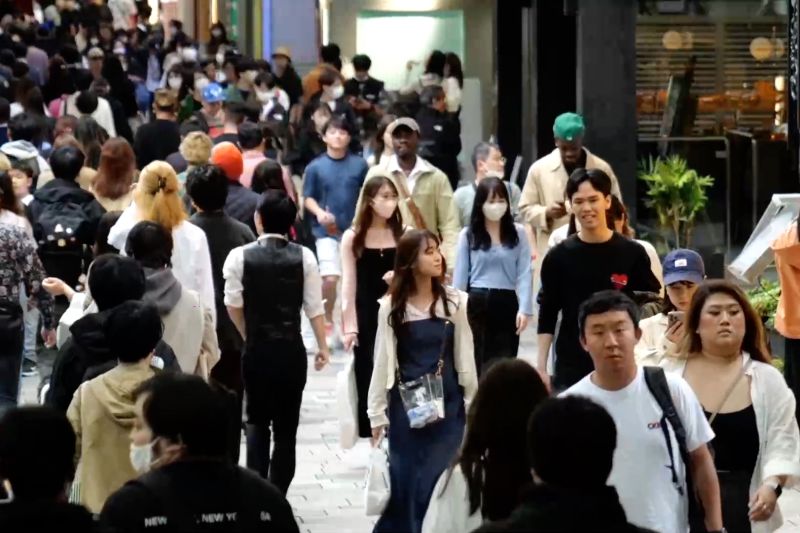 Populasi Jepang turun hingga di bawah 125 juta jiwa