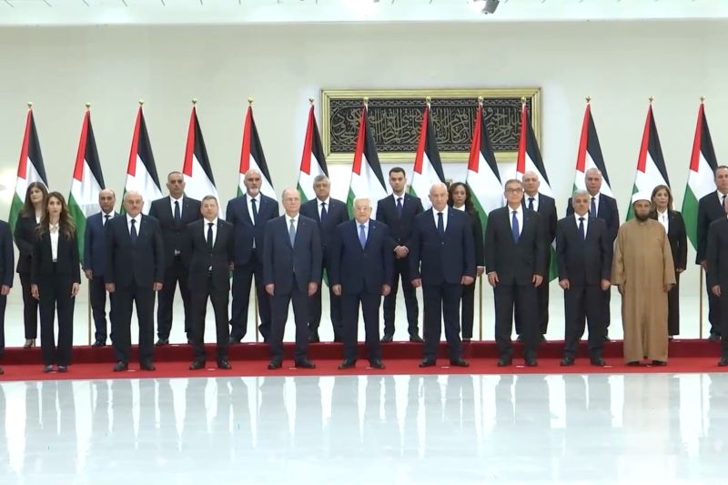 Pemerintahan baru Palestina resmi dilantik, ini prioritas PM baru