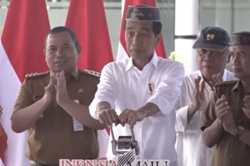 Presiden Jokowi resmikan Bandara Panua Pohuwato di Gorontalo