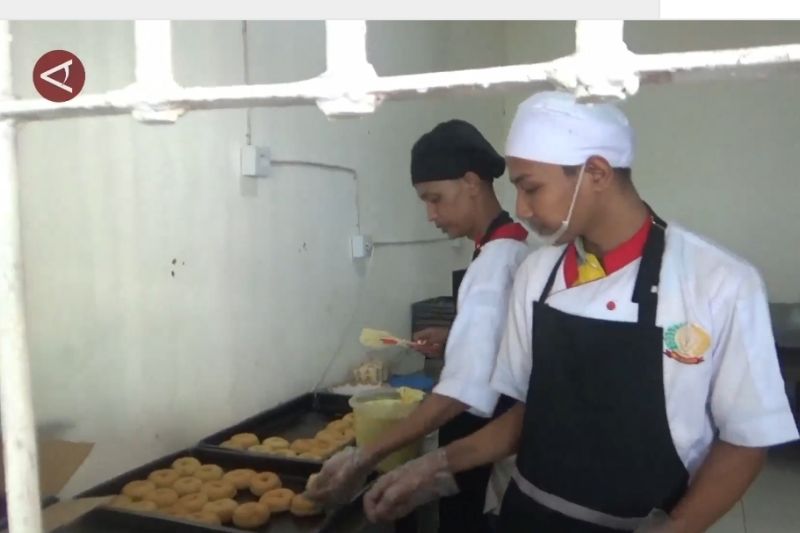 Tingkatkan kualitas gizi, Lapas Muaro Padang resmikan Dapur Basalero