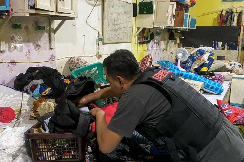 Lapas Padang geledah kamar narapidana antisipasi barang terlarang