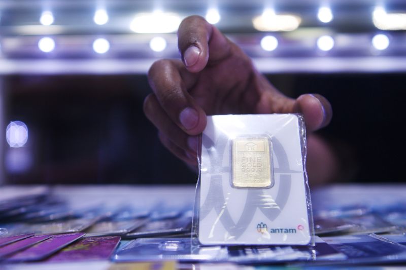 Harga emas Antam naik Rp8.000 jadi Rp1,368 juta per gram