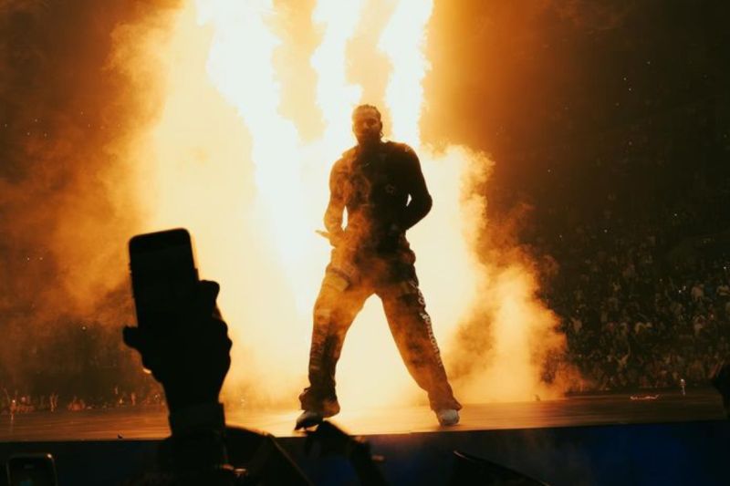 Drake balas Kendrick Lamar dengan "Family Matters"