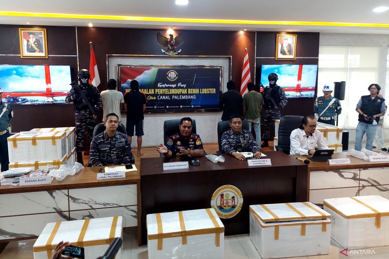 Lanal Palembang serahkan BBL hasil penggagalan penyelundupan ke KKP