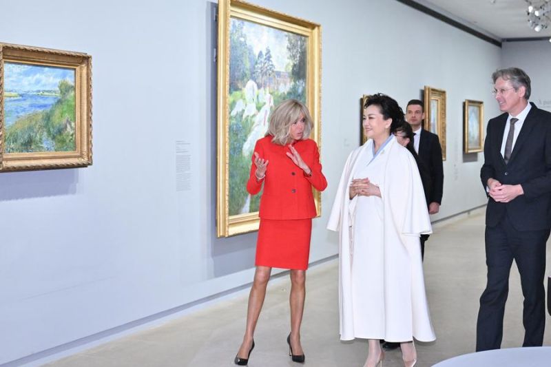 Ibu negara China dan Prancis kunjungi Museum Orsay di Paris