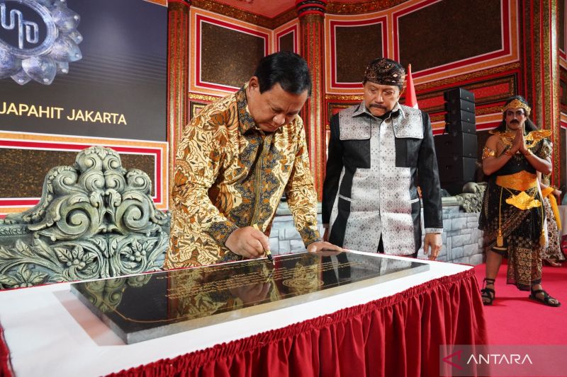 Prabowo: Pembuatan replika Istana Majapahit upaya melestarikan budaya