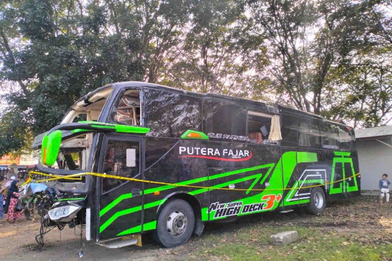 Kemarin, bus kecelakaan Subang tak uji berkala hingga impor peti mati