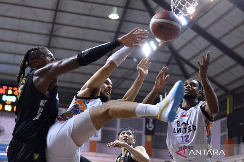 IBL : Bali United Basketball kalahkan Pacific Caesar Surabaya