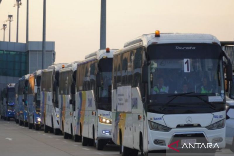 DAMRI layani hampir dua juta penumpang di rute Bandara Soekarno-Hatta