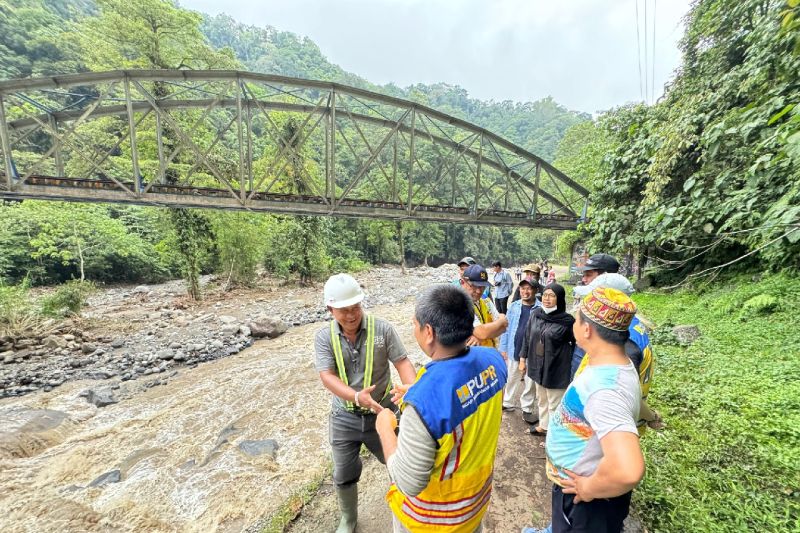 Ombudsman minta pembangunan jalan darurat di Silaing dipercepat