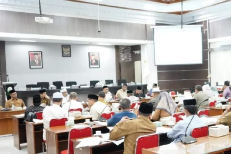 DPR Aceh rumuskan qanun rencana induk penerapan syariat Islam