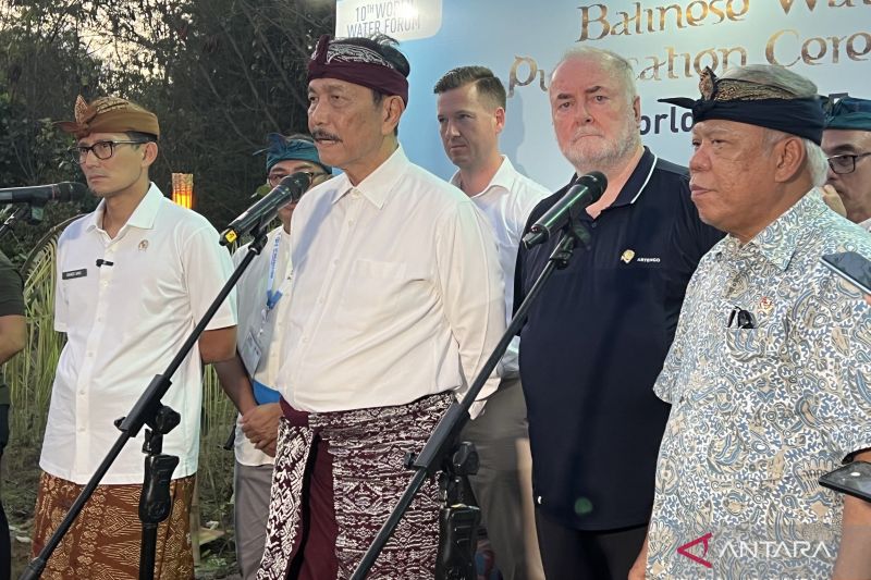 Luhut pastikan Elon Musk ikut luncurkan Starlink di Bali