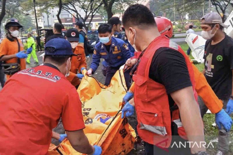 Kemenhub: Tiga korban pesawat jatuh di BSD Tangerang telah dievakuasi