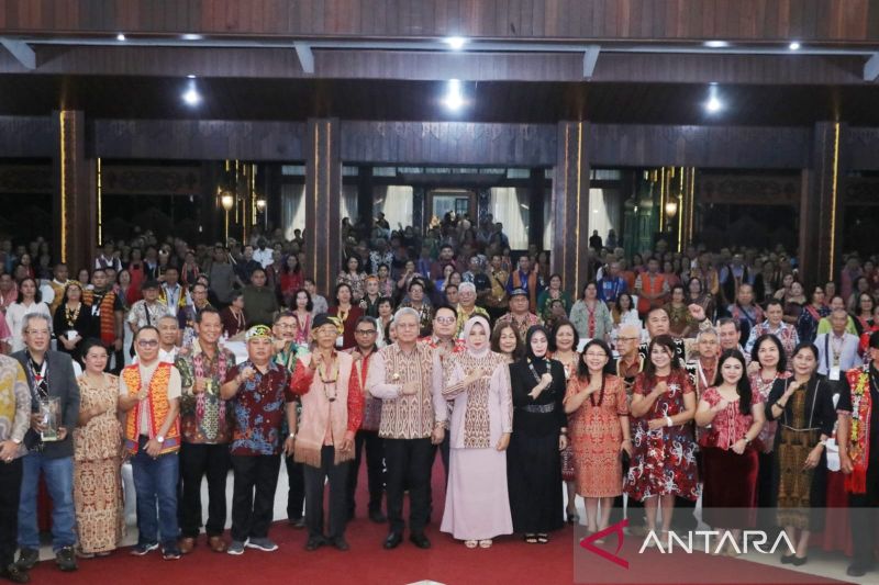 Pj Gubernur Kalbar ajak tamu Pekan Gawai Dayak promosikan pariwisata