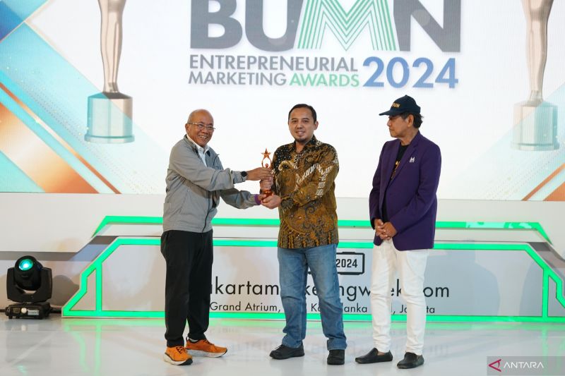 pln-icon-plus-raih-penghargaan-di-bumn-entreprenurial-marketing-award