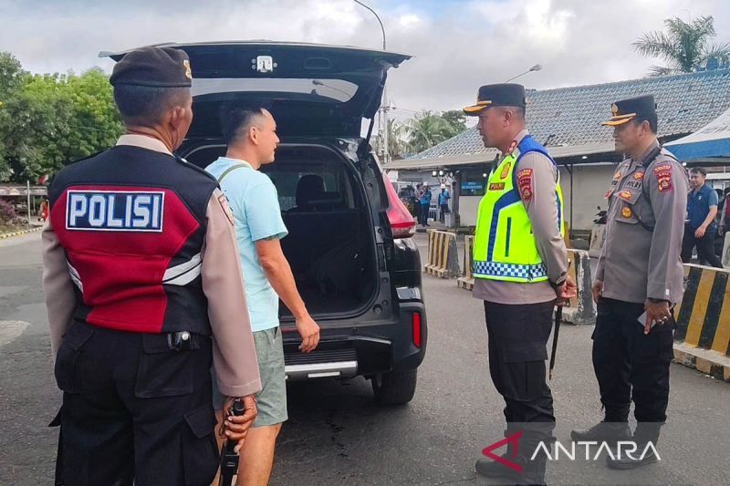 Polisi pulangkan seorang perempuan di Gilimanuk