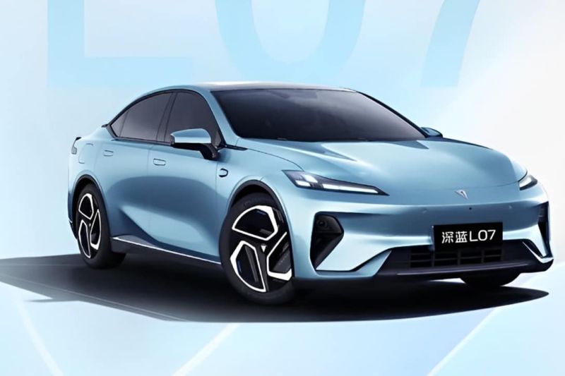 Deepal L07 dari Changan dilengkapi sistem mengemudi dari Huawei