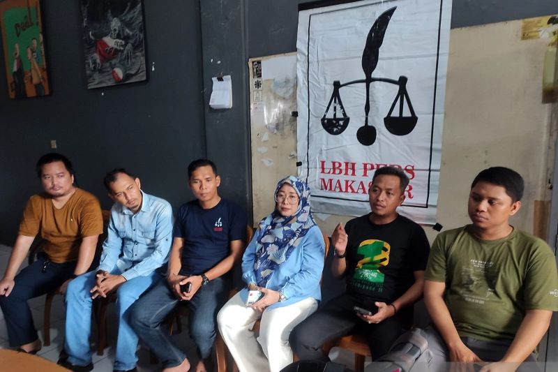 Hakim tolak gugatan Rp700 miliar sengketa pers di Makassar