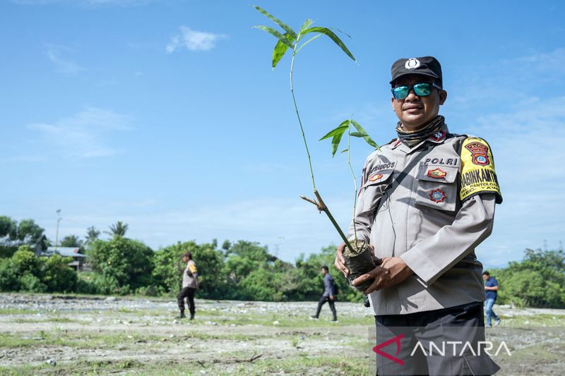 Peringatan Hari Keanekaragaman Hayati  Sedunia di Palu