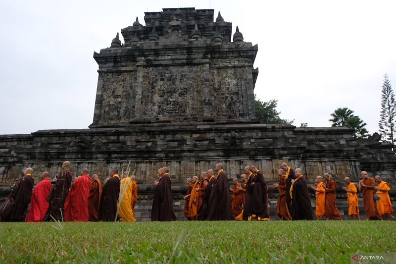 sejarah-candi-mendut