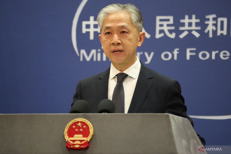 PM Li Qiang akan hadiri pertemuan puncak China-Jepang-Korsel
